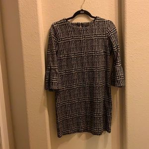 Banana Republic Bell Sleeve Shift Dress